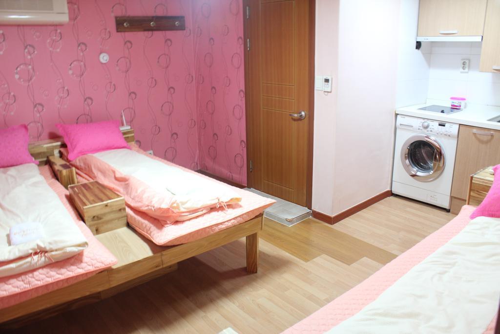 Bong Backpackers Hostel Seoul Room photo